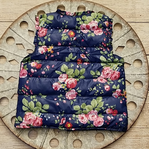 New Girls Navy Ruffled Autumn Winter Puffer Vest - Picture 7 of 8